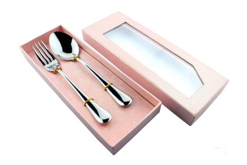 居家日用百货 餐具四件套、不锈钢咖啡勺与尼龙厨具的实用选购指南